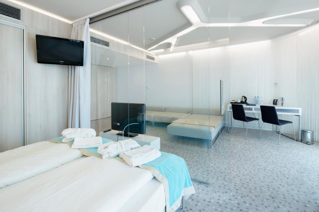 Ultra Marine By Zdrojowa Hotell Kołobrzeg Eksteriør bilde